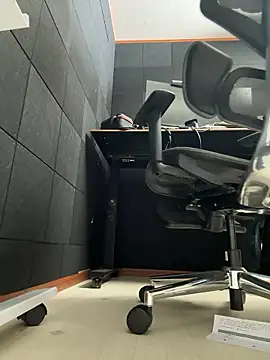 tokimori online show from November 5, 2025, 1:36 pm