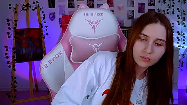 AliceCharmy online show from February 27, 2025, 5:47 pm