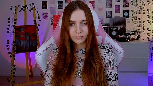 AliceCharmy online show from March 18, 2025, 3:33 pm