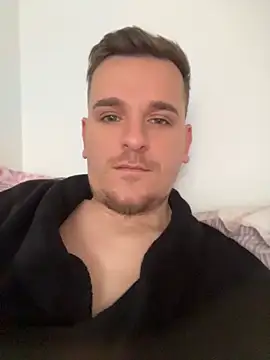 Snapshot of Huge_cock22cm chatting on May 8, 2026, 4:49 am Huge cock22cm online show from May 8, 2026, 4:49 am