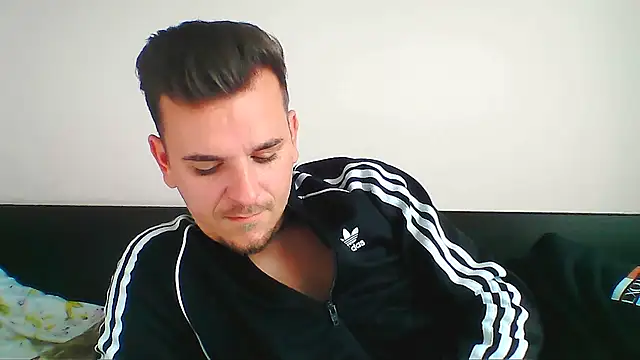 Snapshot of Huge_cock22cm chatting on October 28, 2025, 10:14 am Huge cock22cm online show from October 28, 2025, 10:14 am