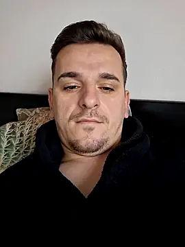 Snapshot of Huge_cock22cm chatting on December 14, 2025, 9:26 am Huge cock22cm online show from December 14, 2025, 9:26 am