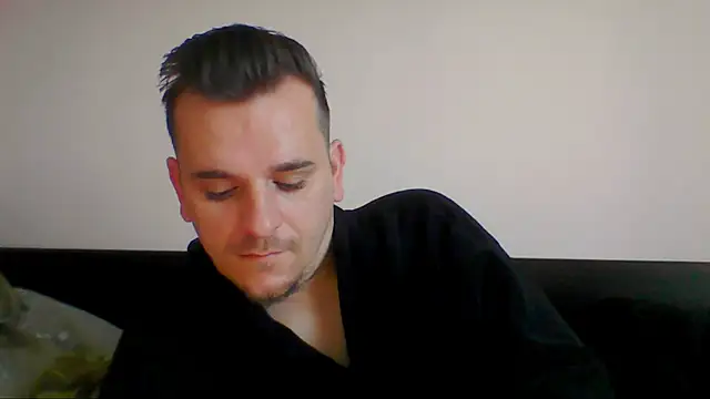 Snapshot of Huge_cock22cm chatting on April 19, 2026, 5:41 am Huge cock22cm online show from April 19, 2026, 5:41 am