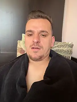 Snapshot of Huge_cock22cm chatting on May 30, 2026, 7:47 am Huge cock22cm online show from May 30, 2026, 7:47 am