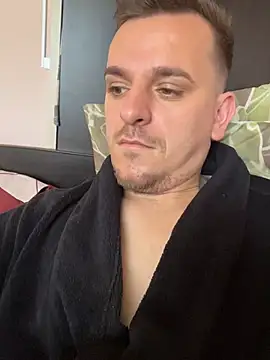 Snapshot of Huge_cock22cm chatting on May 27, 2026, 7:27 am Huge cock22cm online show from May 27, 2026, 7:27 am