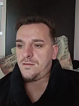 Huge cock22cm online show from February 6, 2026, 8:32 am