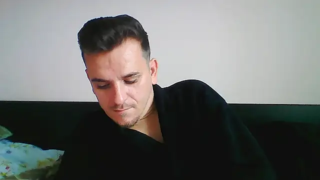 Snapshot of Huge_cock22cm chatting on October 23, 2025, 8:24 am Huge cock22cm online show from October 23, 2025, 8:24 am