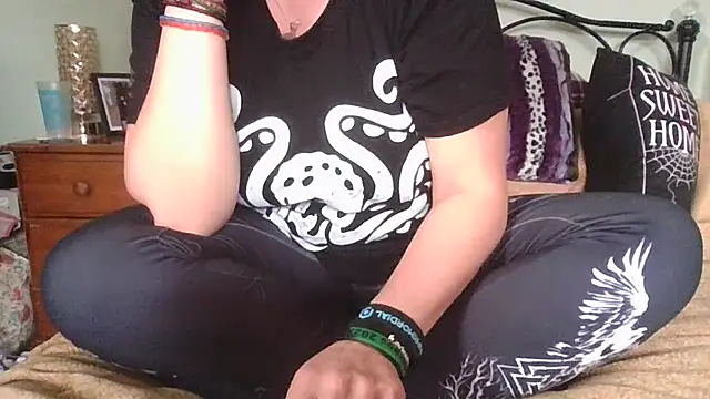 MissKisu online show from October 28, 2025, 11:09 am