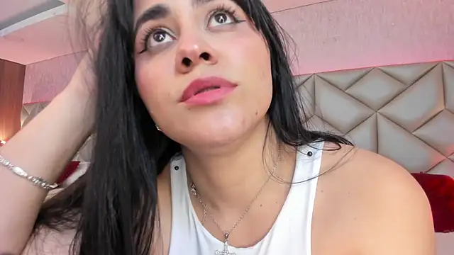 Snapshot of Brenda_Garcia chatting on November 15, 2025, 7:18 pm Brenda Garcia online show from November 15, 2025, 7:18 pm