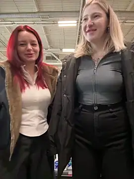 littlebitchess online show from November 24, 2025, 7:47 pm