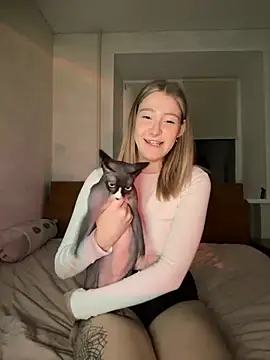 littlebitchess online show from November 30, 2025, 7:58 pm