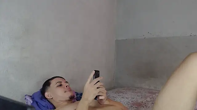 MicaelRian69 online show from December 19, 2025, 3:47 pm