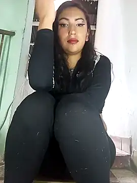 Snapshot of LucyStrike_ chatting on October 10, 2025, 10:10 pm LucyStrike online show from October 10, 2025, 10:10 pm