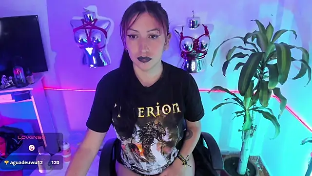 LucyStrike  online show from May 15, 2026, 11:25 pm