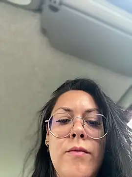 Snapshot of Luccreccia_ chatting on July 30, 2026, 8:24 am Luccreccia online show from July 30, 2026, 8:24 am
