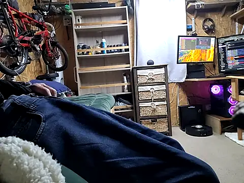 Snapshot of daiwantu chatting on October 13, 2025, 7:37 pm daiwantu online show from October 13, 2025, 7:37 pm