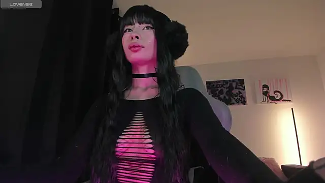 Snapshot of satanbabee chatting on April 29, 2026, 11:44 pm satanbabee online show from April 29, 2026, 11:44 pm