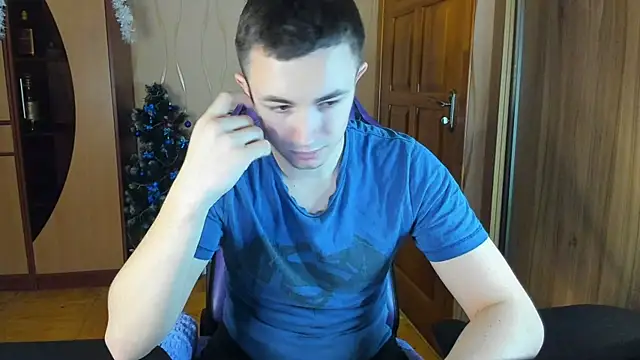 Snapshot of bigmark033 chatting on January 17, 2025, 1:03 pm bigmark033 online show from January 17, 2025, 1:03 pm