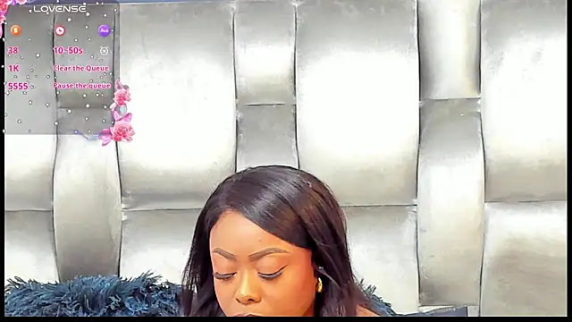 Snapshot of CamilaBenitez chatting on May 14, 2026, 9:01 pm CamilaBenitez online show from May 14, 2026, 9:01 pm