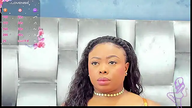 CamilaBenitez online show from November 25, 2025, 12:55 am