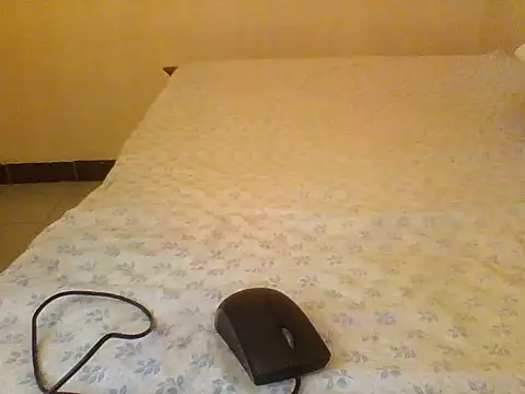 Snapshot of princess-cutie12 chatting on February 14, 2026, 9:20 am princess-cutie12 online show from February 14, 2026, 9:20 am