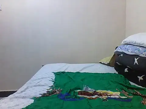 princess-cutie12 online show from October 1, 2025, 8:30 am