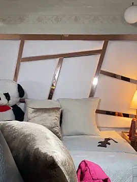 Snapshot of lizzy_jooss chatting on February 1, 2026, 9:57 pm lizzy jooss online show from February 1, 2026, 9:57 pm