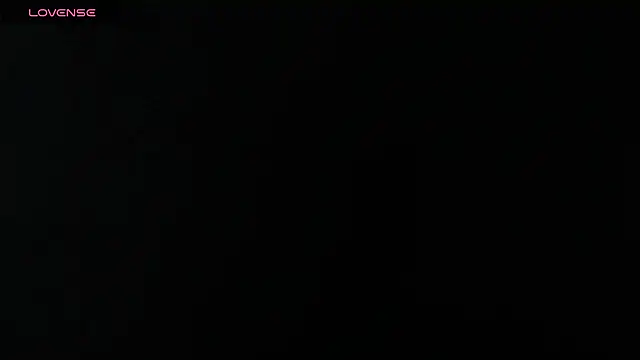 Snapshot of Scarlett-Bonnet chatting on June 4, 2026, 7:29 pm Scarlett-Bonnet online show from June 4, 2026, 7:29 pm