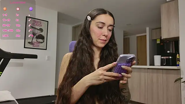 Snapshot of emiliasommer chatting on April 7, 2026, 12:18 pm emiliasommer online show from April 7, 2026, 12:18 pm