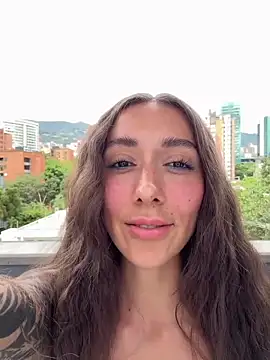 Snapshot of emiliasommer chatting on August 3, 2026, 7:42 pm emiliasommer online show from August 3, 2026, 7:42 pm