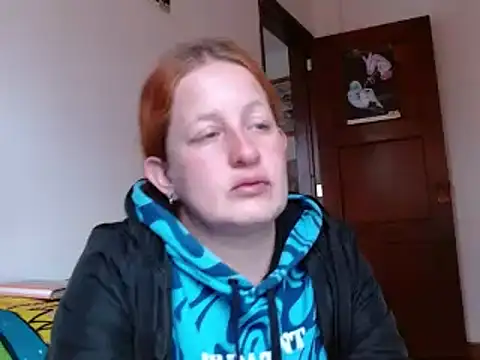 Snapshot of ViioletaMora chatting on November 9, 2025, 8:57 pm ViioletaMora online show from November 9, 2025, 8:57 pm