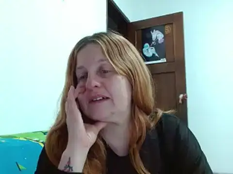 Snapshot of ViioletaMora chatting on December 16, 2025, 4:28 am ViioletaMora online show from December 16, 2025, 4:28 am