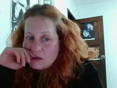 ViioletaMora online show from March 4, 2026, 3:25 am