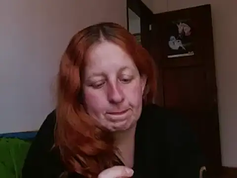 Snapshot of ViioletaMora chatting on November 4, 2025, 8:56 pm ViioletaMora online show from November 4, 2025, 8:56 pm