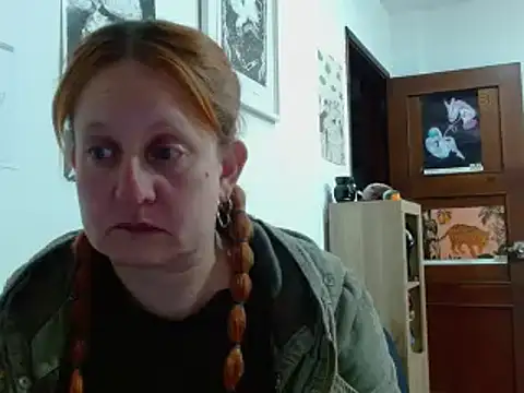 ViioletaMora online show from March 6, 2026, 5:35 am