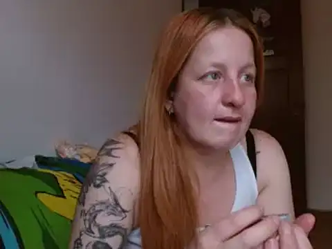 Snapshot of ViioletaMora chatting on November 25, 2025, 9:59 pm ViioletaMora online show from November 25, 2025, 9:59 pm