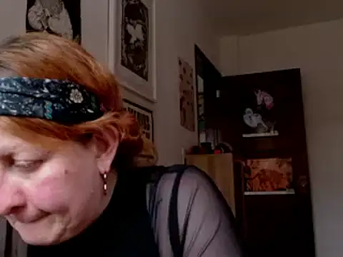 ViioletaMora online show from March 27, 2026, 6:20 pm