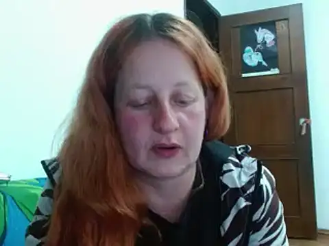 Snapshot of ViioletaMora chatting on November 4, 2025, 1:09 am ViioletaMora online show from November 4, 2025, 1:09 am