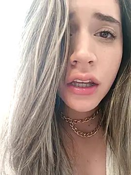 maliciaworld online show from February 22, 2025, 5:02 pm