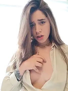 maliciaworld online show from March 8, 2025, 9:08 pm