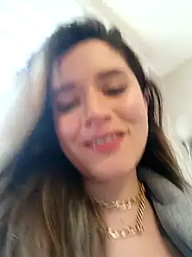 maliciaworld online show from February 14, 2025, 8:05 pm