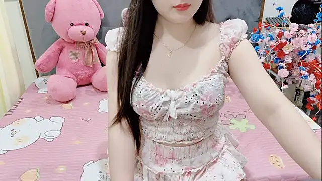 Snapshot of Funikio chatting on April 3, 2026, 1:23 am Funikio online show from April 3, 2026, 1:23 am