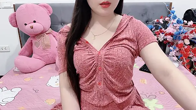 Snapshot of Funikio chatting on April 16, 2026, 1:56 pm Funikio online show from April 16, 2026, 1:56 pm