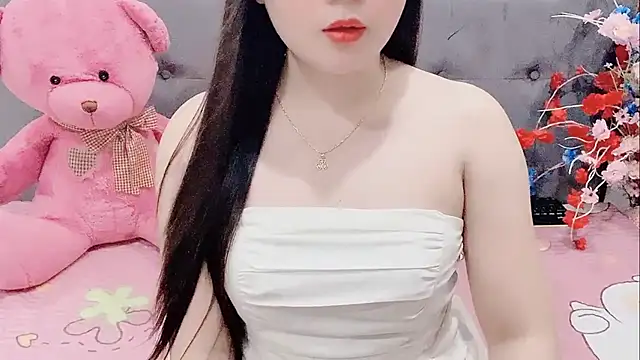 Snapshot of Funikio chatting on November 21, 2025, 1:43 pm Funikio online show from November 21, 2025, 1:43 pm