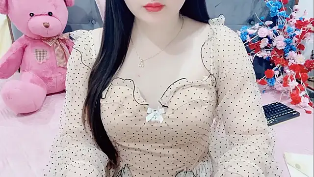 Snapshot of Funikio chatting on February 4, 2026, 1:22 am Funikio online show from February 4, 2026, 1:22 am