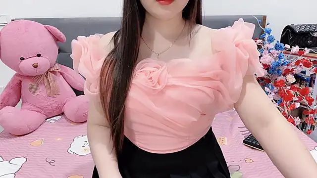 Snapshot of Funikio chatting on April 18, 2026, 2:19 pm Funikio online show from April 18, 2026, 2:19 pm