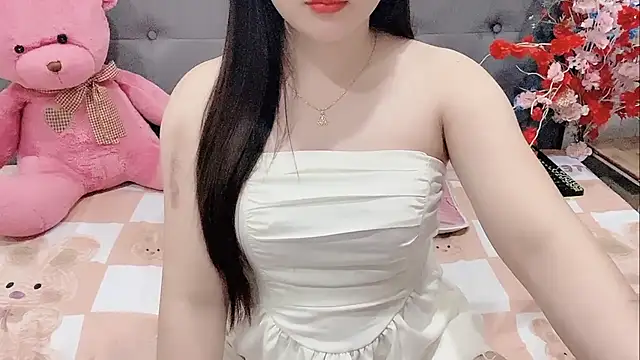 Snapshot of Funikio chatting on November 19, 2025, 1:22 pm Funikio online show from November 19, 2025, 1:22 pm