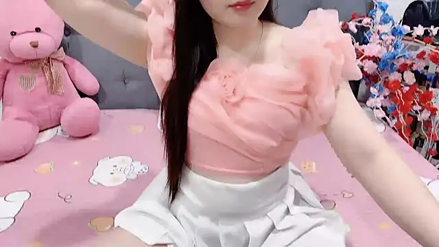 Snapshot of Funikio chatting on April 16, 2026, 1:28 am Funikio online show from April 16, 2026, 1:28 am