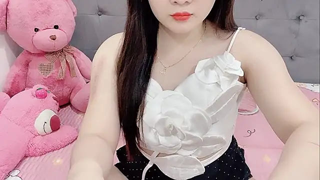 Snapshot of Funikio chatting on October 25, 2025, 1:27 am Funikio online show from October 25, 2025, 1:27 am