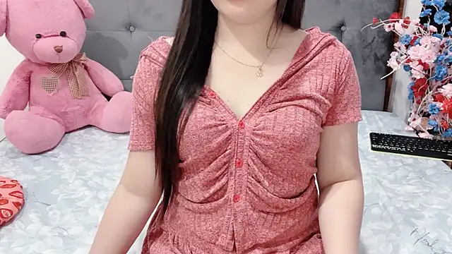 Snapshot of Funikio chatting on May 9, 2026, 2:53 pm Funikio online show from May 9, 2026, 2:53 pm